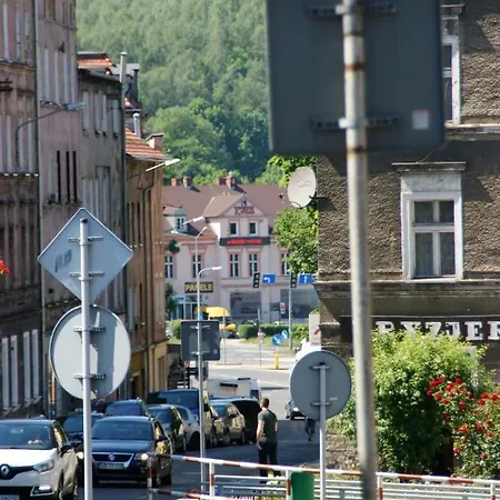 La Val, Валбжих